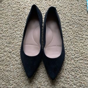 Uniqlo black flat suede pointed 7.5/8.5/39